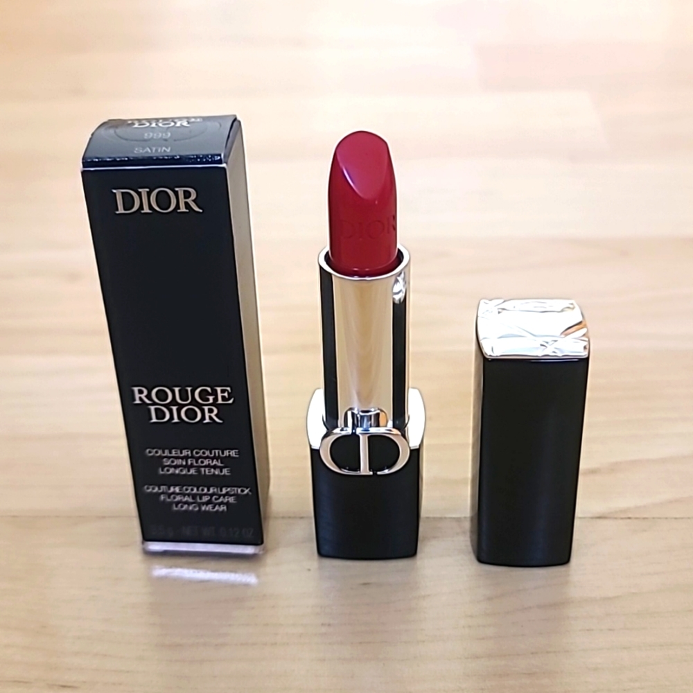 Christian Dior Rouge Dior Couture Lipstick - 999 Satin Lipstick (Refillable) - Picture 1 of 5